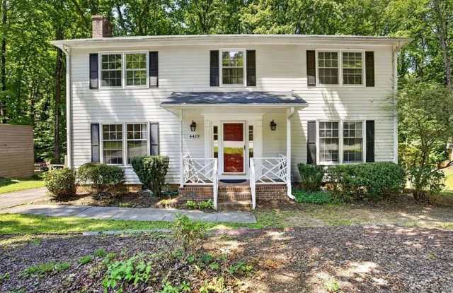 Spacious 4 bedroom 2.5 bathroom home in popular Woodridge NW Greensboro! photos photos Spacious 4 bedroom 2.5 bathroom home in popular Woodridge NW Greensboro! photos photos