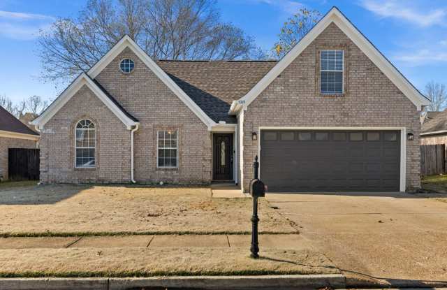 Updated 4bd 2 bath in Southaven - 5769 Lindsay Cove, Southaven, MS 38671