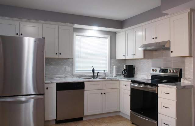 5519 Penn Ave S - 5519 Penn Avenue South, Minneapolis, MN 55419 5519 Penn Ave S - 5519 Penn Avenue South, Minneapolis, MN 55419