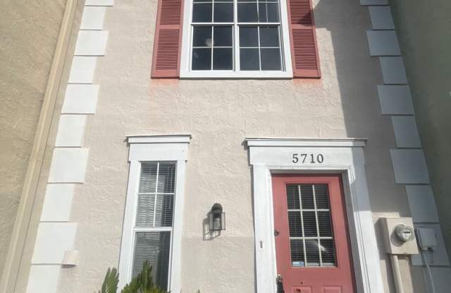 For Rent-2-bedroom, 2.5-bathroom located in the vibrant community of Tampa photos photos