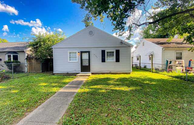$500 off 1st full months rent. 3 Bedroom/1 Bathroom House For Rent photos photos