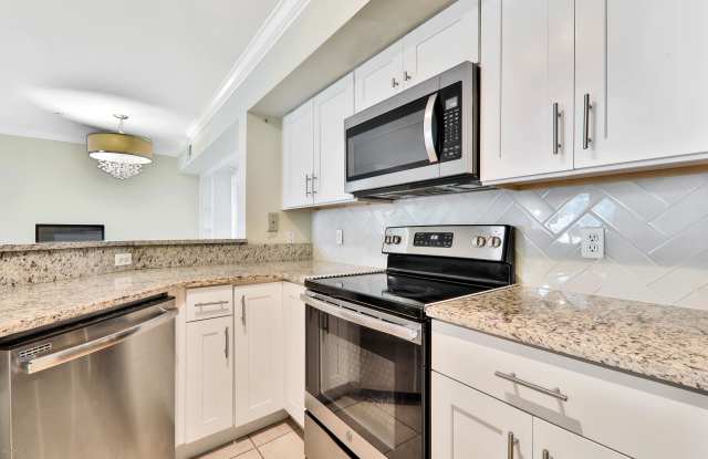 430 TIMBERWALK CT - 430 Timberwalk Court, Palm Valley, FL 32082