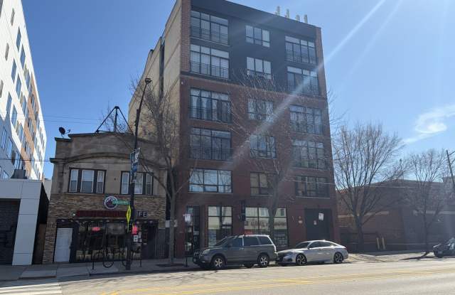 6135 N Broadway Street unit: 305 photos photos