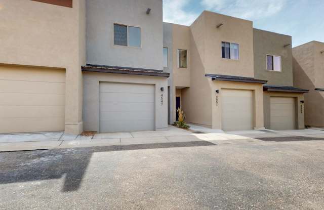New Townhouse NE Heights 2/bedroom 1.5/bath 1/CG photos photos