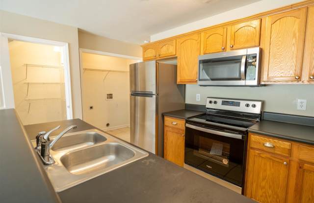 2774 Hartsfield Road Gallery 4