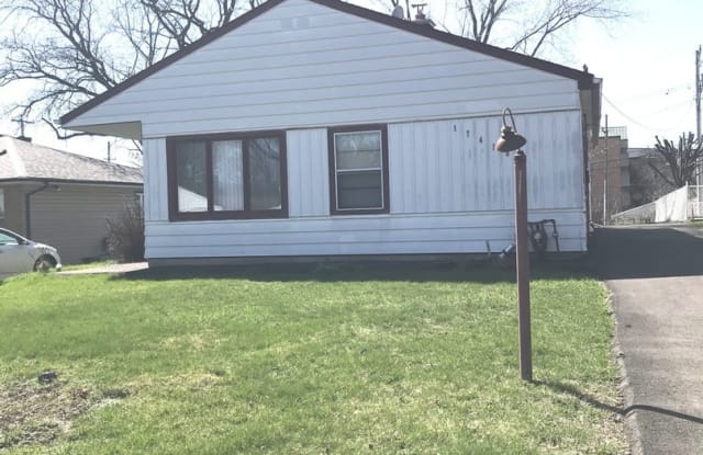 17410 Poe Avenue - 17410 Poe Avenue, Hazel Crest, IL 60429