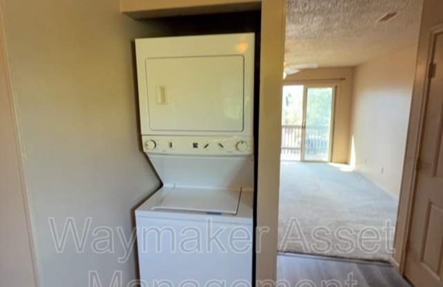 1161 Mazatlan Circle - # B Gallery 4