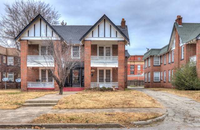 1 Bed 1 Bath apartment in Okc close to Plaza District! photos photos