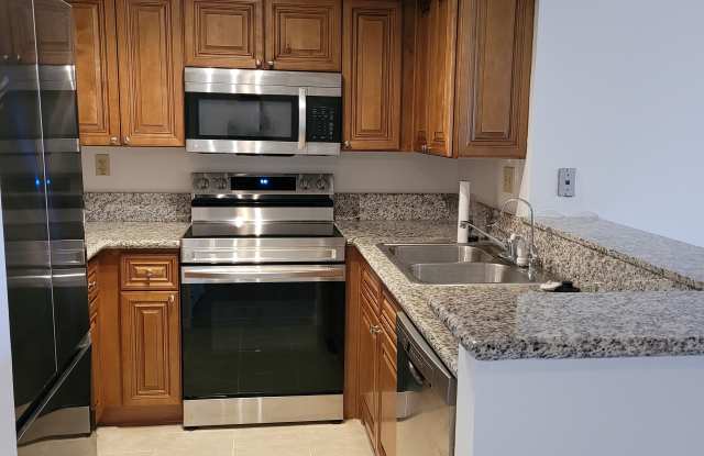 540 N May photos photos