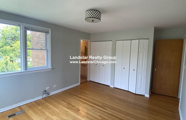 434 Elm Pl Gallery 4