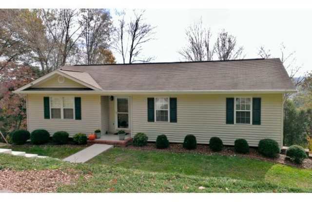 3 Bedroom / 2.5 Bath Home ♦ Kingsport, TN photos photos