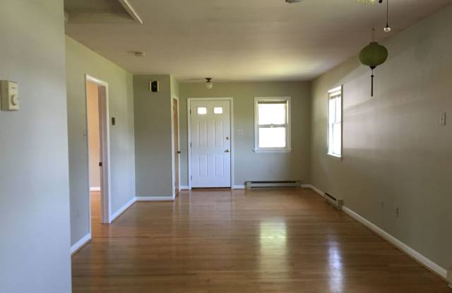 102 Fairview St. NW Gallery 4