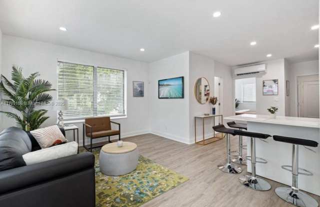 830 9th St photos photos