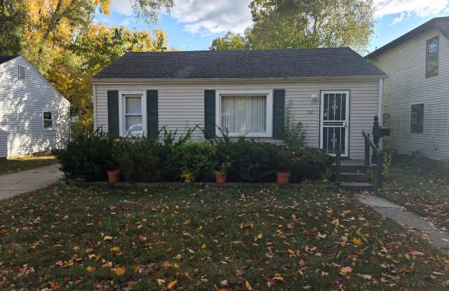 732 Maple Hill - 732 Maplehill Avenue, Lansing, MI 48910