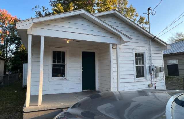 3 Bed 1 Bath Gallery 3