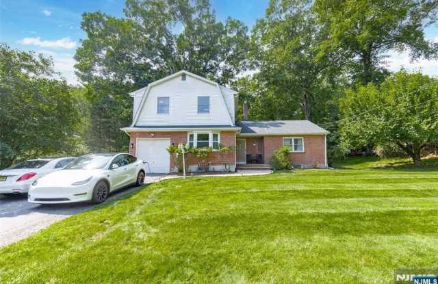 34 Andrew Avenue photos photos