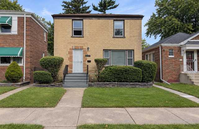 Updated 3-Bedroom Home with Finished Basement Gallery 1