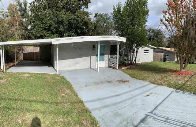 421 PARKWOOD Drive Gallery 1