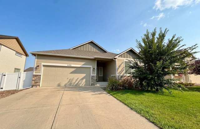 Newer, Spacious 3 Bedroom / 2 Bath Home in Wellington! Newer carpet and paint Gallery 1
