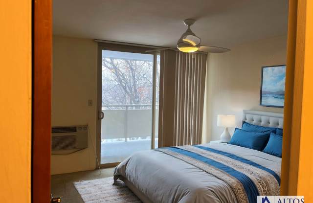 1 bed 1 bath condo near I-25 and Colorado Blvd Gallery 4