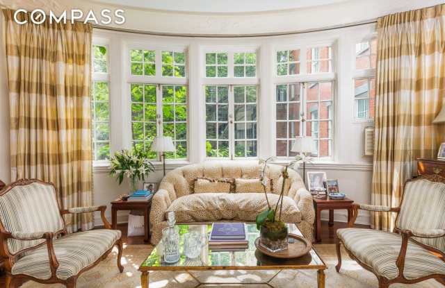 40 East 74th Street - 40 East 74th Street, New York City, NY 10021