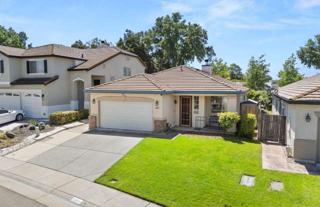 Adorable 3 bedroom 2 bath home photos photos