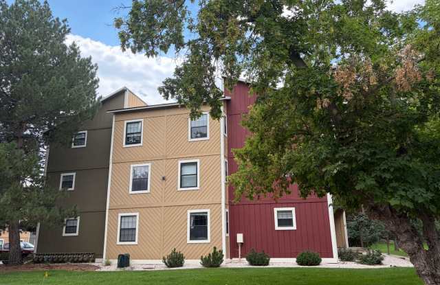 Partially-furnished 1 Bedroom + Office Close to CU -- Utilities included! Gallery 1