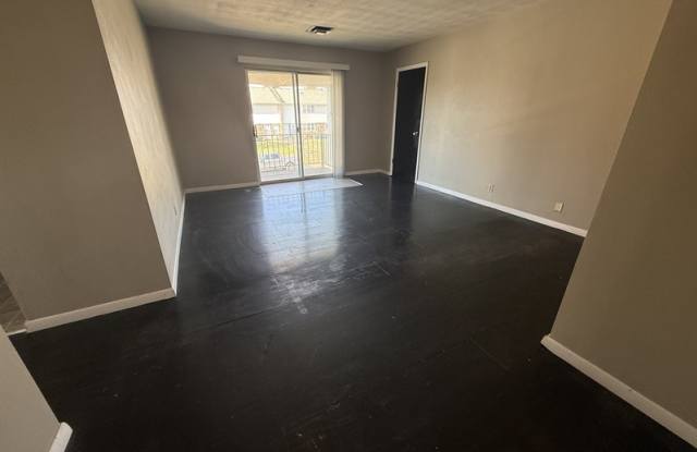 316 South Ridgewood Drive - H Gallery 4