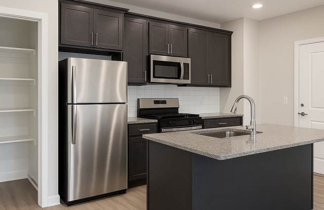 323 Tower Ridge Circle - 323 Tower Ridge Circle, Scotchtown, NY 10941