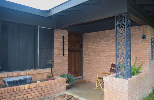 3BED/2BATH Home for lease! Available 10/20/26! Gallery 3