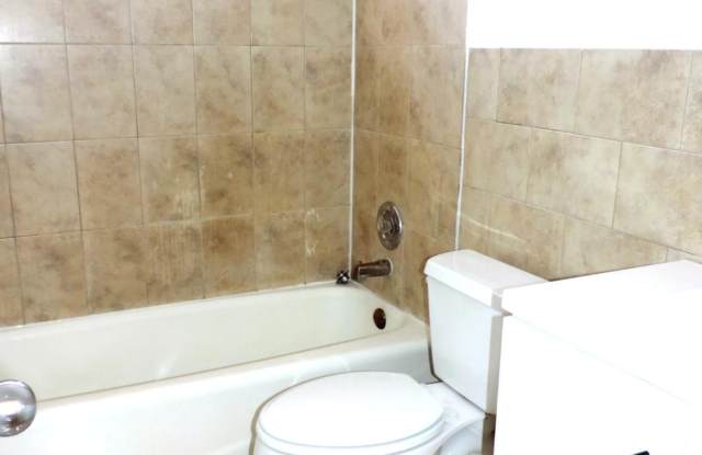 1621 SW 6th Avenue photos photos