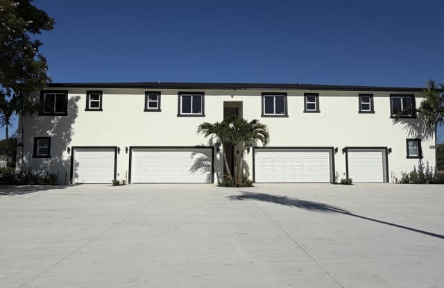 1112 Whitepine Drive photos photos