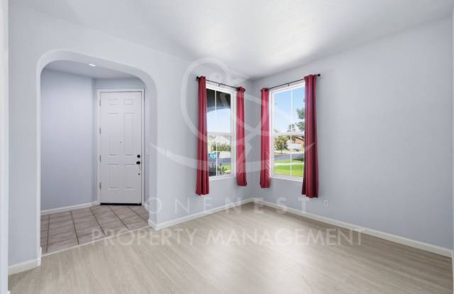 charming bungalow-style 3-bedroom, 2-bathroom single-level home in Olivehurst Gallery 4