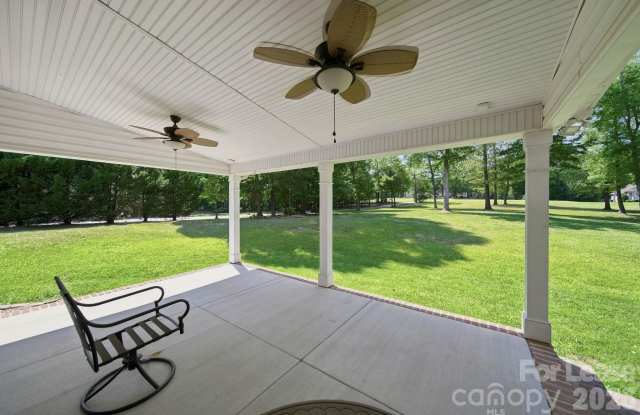 7107 Nesbit Road Gallery 2