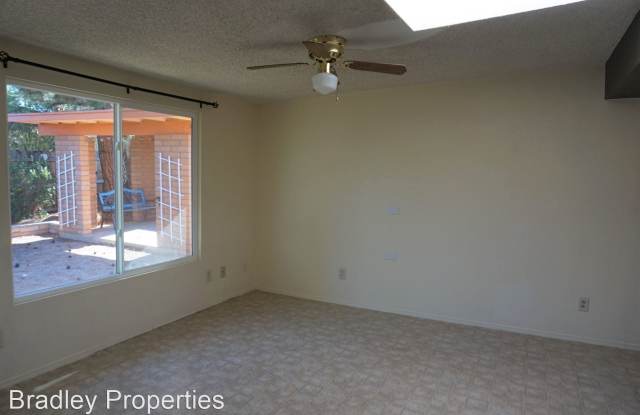 1132 Acacia Gallery 4