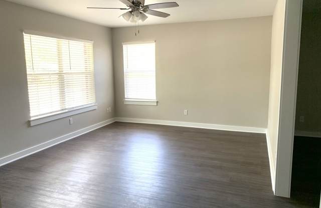 3502 Lura Ln Gallery 3