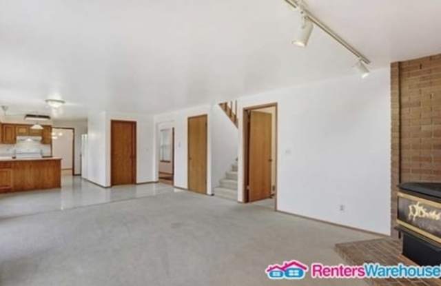 6110 75th Drive North East Gallery 4