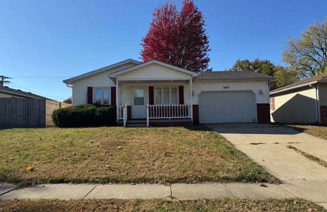 HOT PROPERTY ALERT! Your Dream Starter 3 Bedroom, 1 Bath Home in Springfield Awaits! - 2027 Scarbrough Road, Springfield, IL 62702