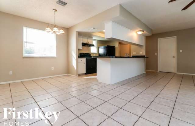 7704 Riverdale Drive Gallery 4