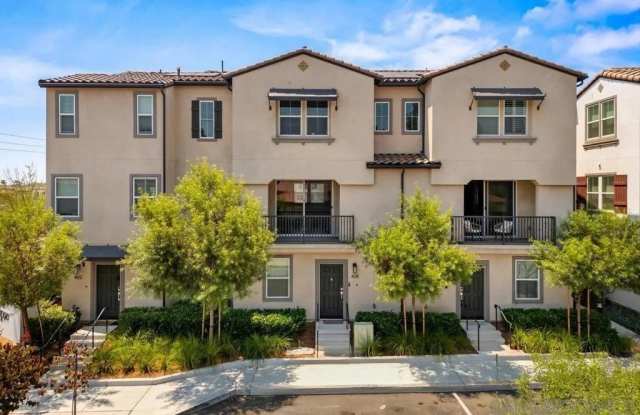 408 Carina Gln photos photos