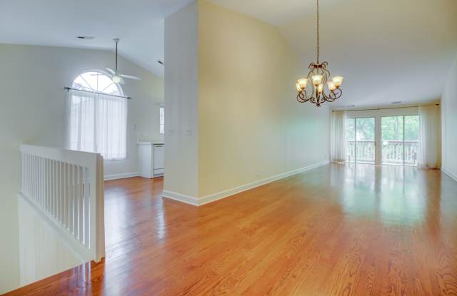 107 Winchester Drive Gallery 4