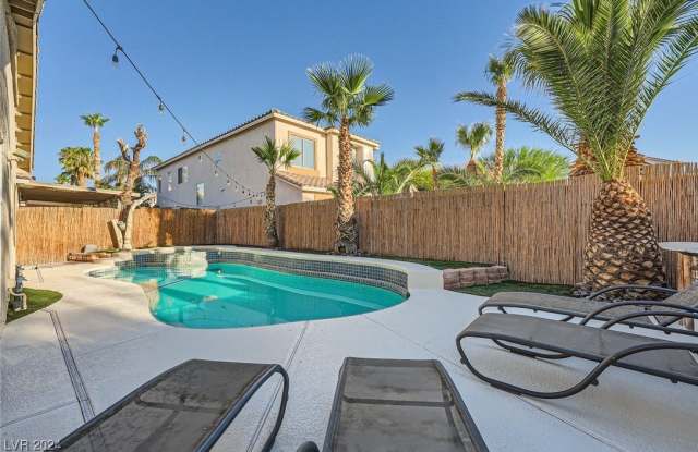 1125 Silver Stone Way - 1125 Silver Stone Way, Paradise, NV 89123