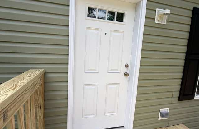 Coming Soon - Secluded 3 Bedroom 2 Bath Home in Spring Grove Schools! Gallery 3