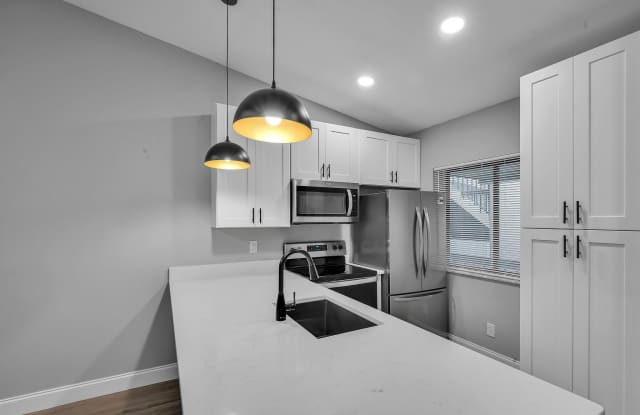 800 NW Fork Road Gallery 2