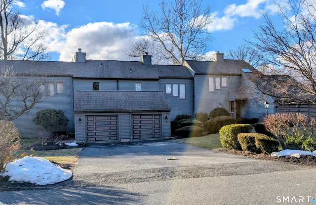 10 Ledgewood Drive unit: 10 photos photos