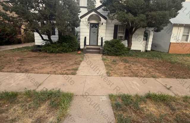 1413 Axtell Street photos photos