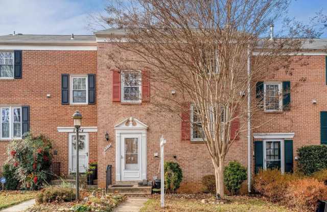 5472 TRUXION Court - 5472 Truxion Court, Burke, VA 22015