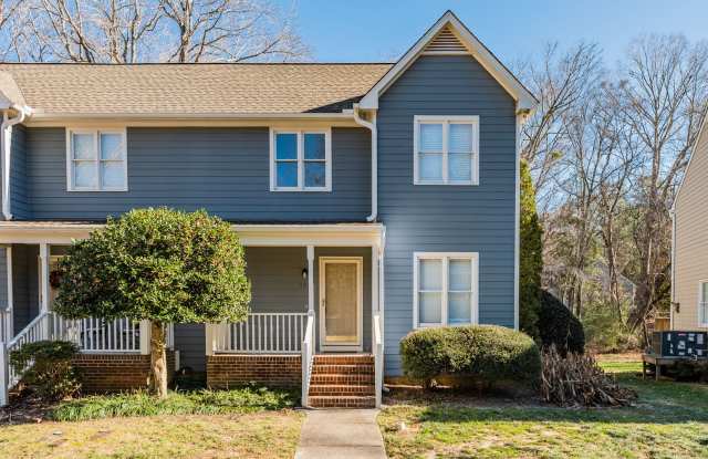Adorable 3 Bedroom End Unit Townhome in Golf Community photos photos