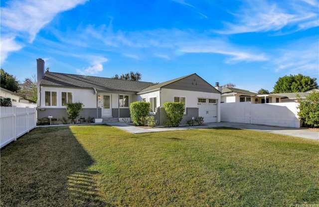 4807 Placidia Avenue Gallery 2