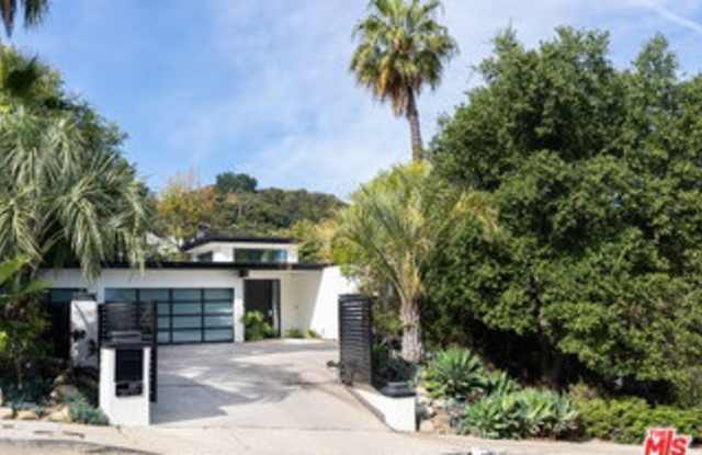 3371 Alana Drive Gallery 1